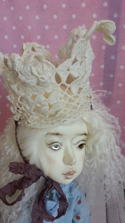 9" Vintage Crocheted Crown