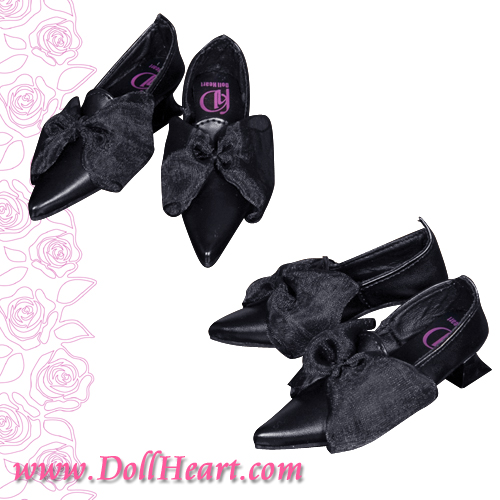 Formal black shoe