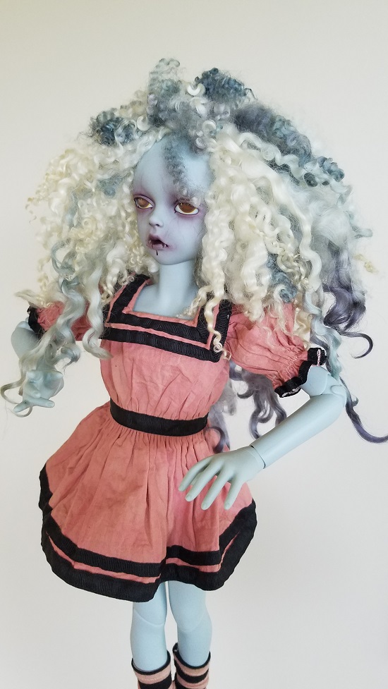 8" Ghost wig