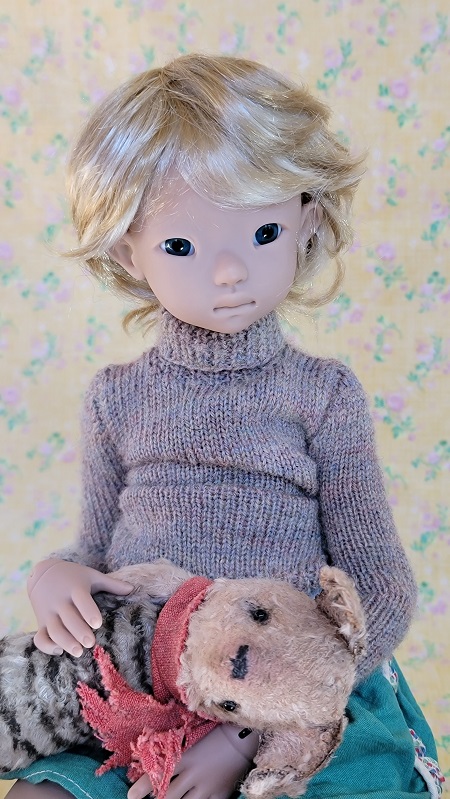 6"7" Sandy and Blonde Pixie short shag