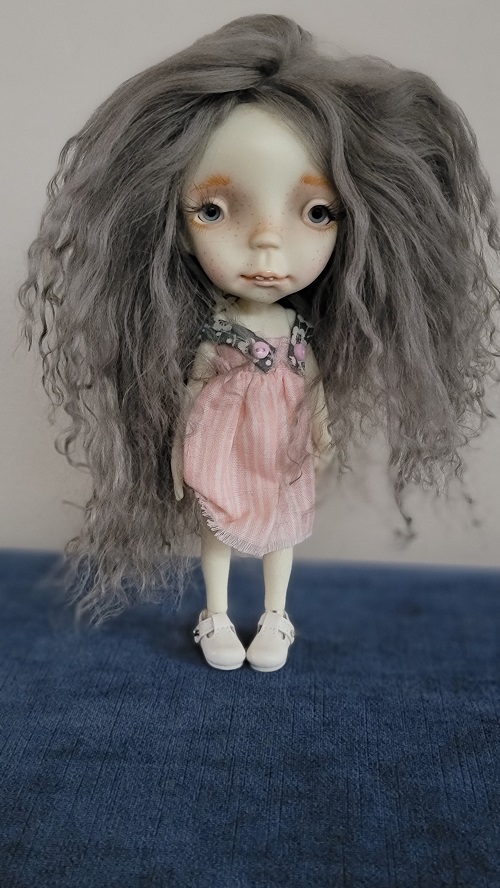 7.5" Dolphin grey mohair