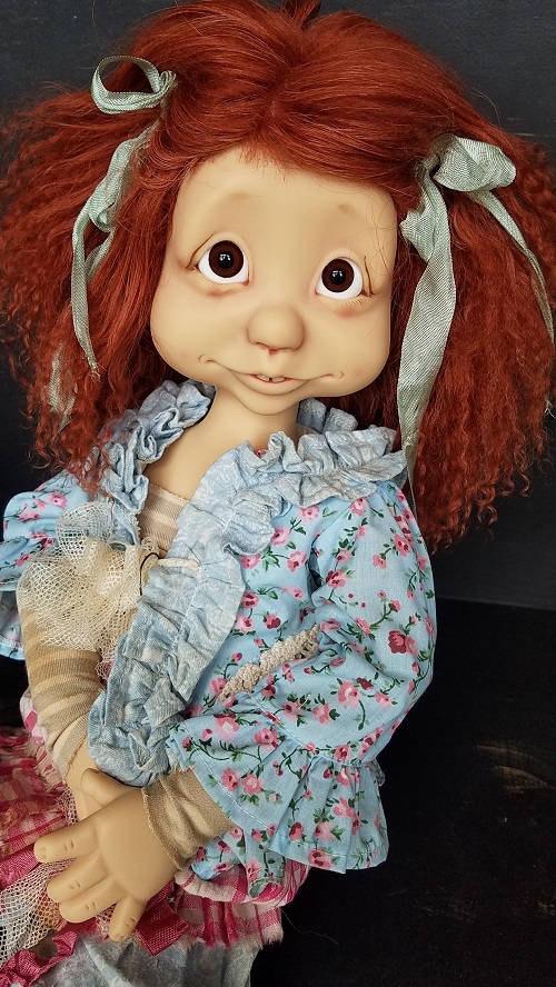 11" Red Auburn with bows