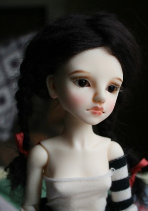 Felted hat and wool curls
